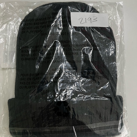 Bass Outdoor Black Beanie Hat One Size - Picture 4 of 4